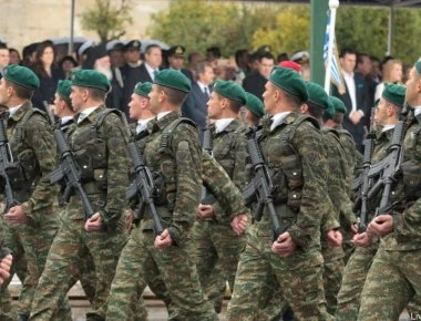Οι σημερινοί Μακεδονομάχοι! - Όταν η Ε΄ΜΚ και οι ΟΥΚαδες τραγουδούν για την Μακεδονία (βίντεο)